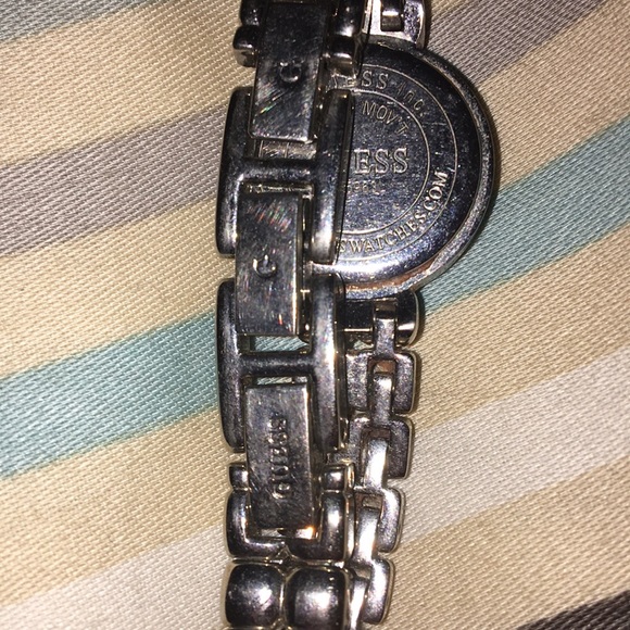 Guess Watch - Picture 5 of 6